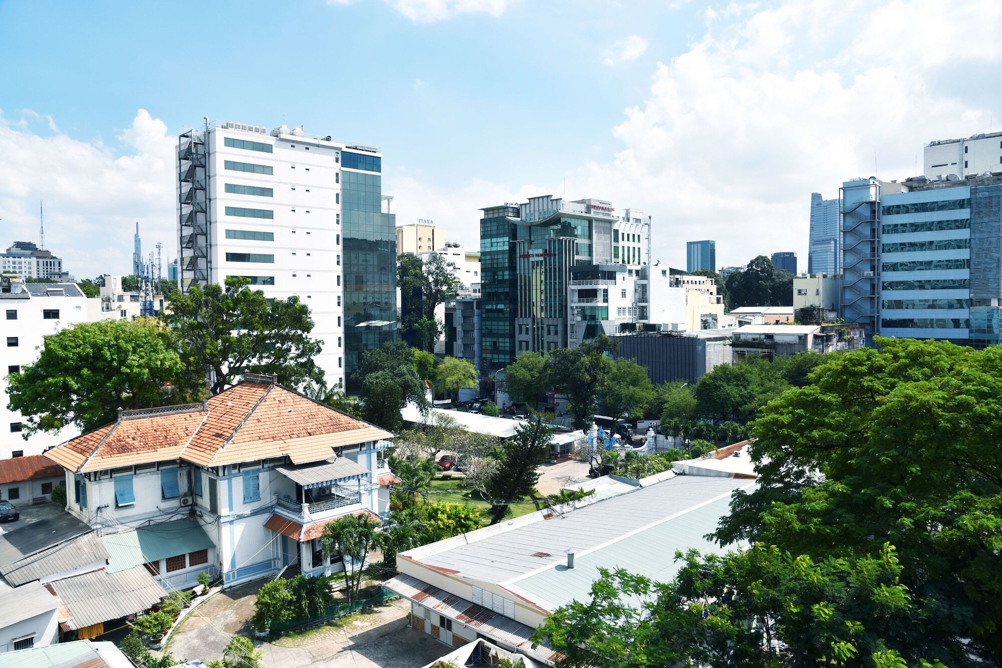 Cozrum Homes Truong Dinh Thành Pho Ho Chí Minh Esterno foto